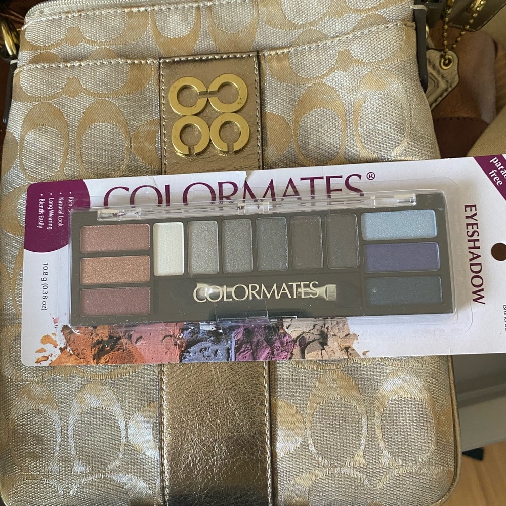 Eyeshadow pallet